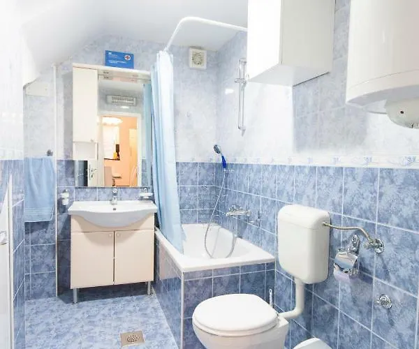 Revelin- Great Location Дом отдыха *